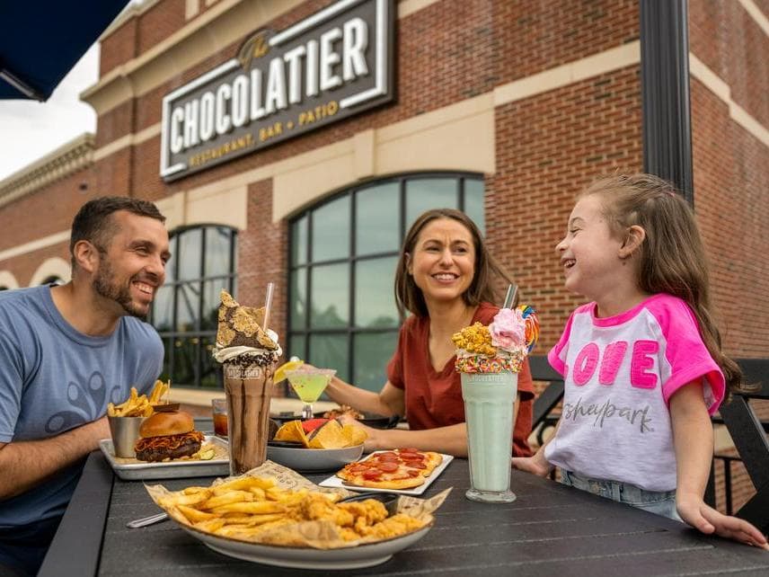 22.HP.FB.Chocolatier.Patio.Family.2